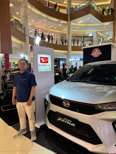 Sales daihatsu Bekasi